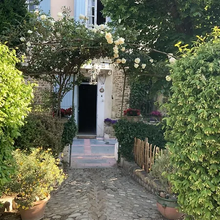 Une Maison Dans Un Mas Vauvert